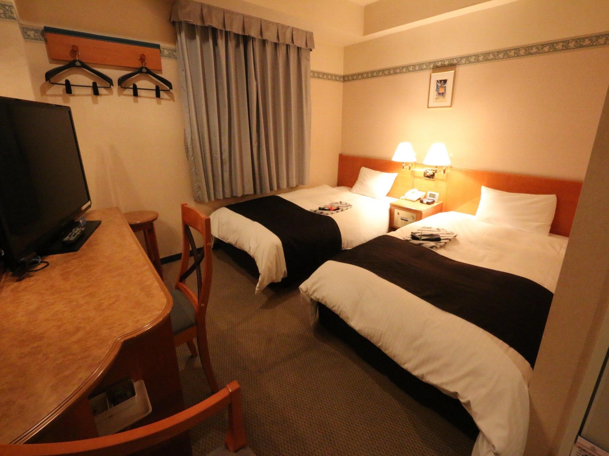 Apa Hotel Fukui Katamachi מראה חיצוני תמונה