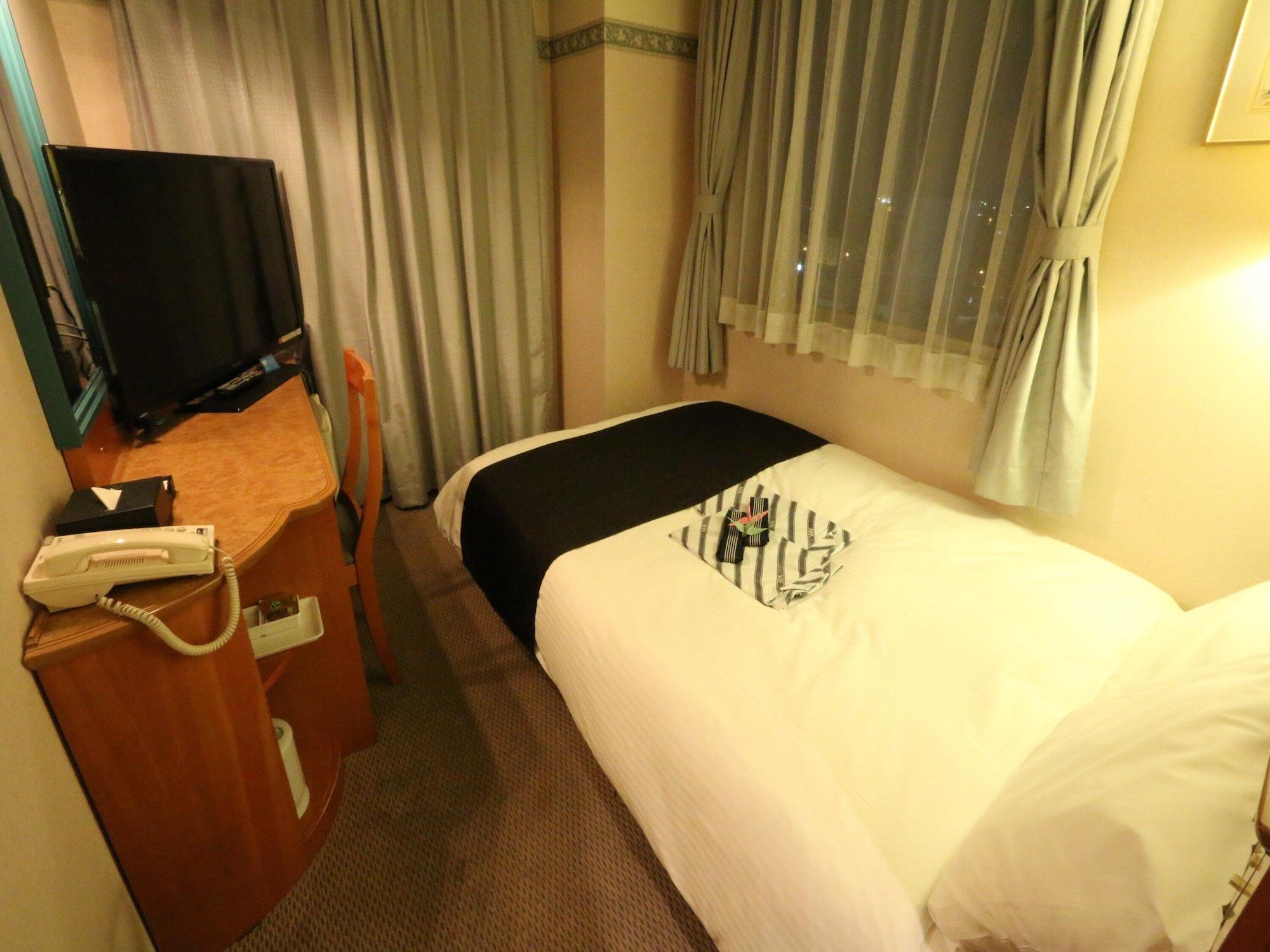 Apa Hotel Fukui Katamachi מראה חיצוני תמונה